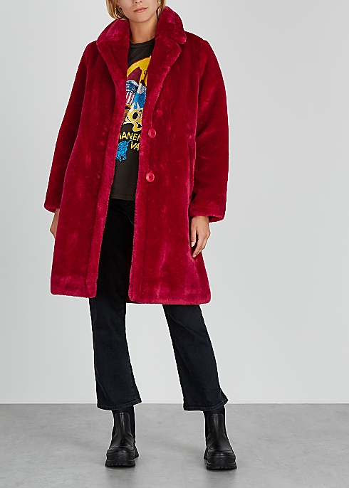 Lisen red faux fur coat - Stand Studio