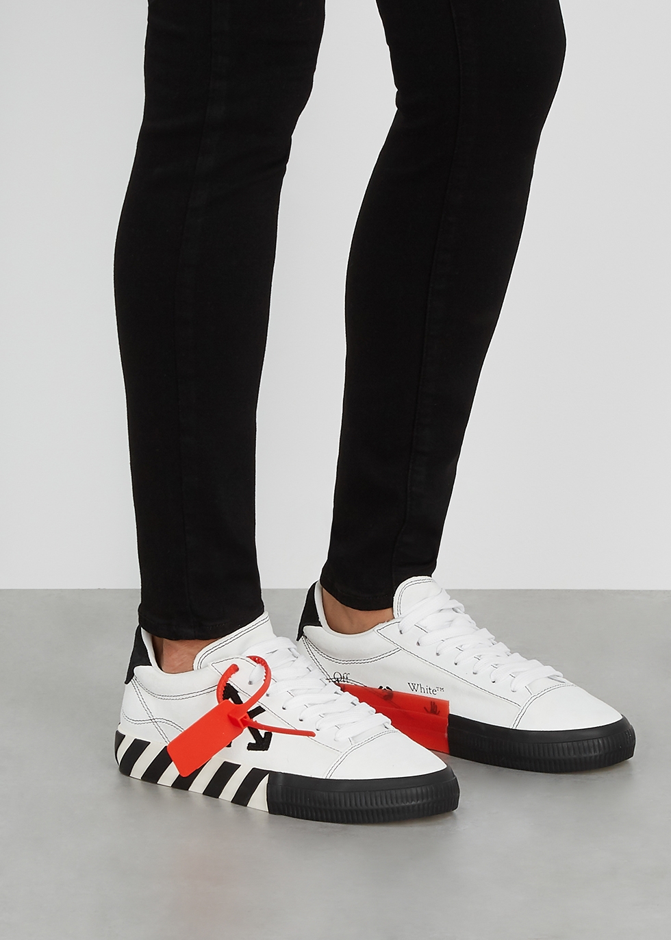 Off-White Low Vulcanized white suede 