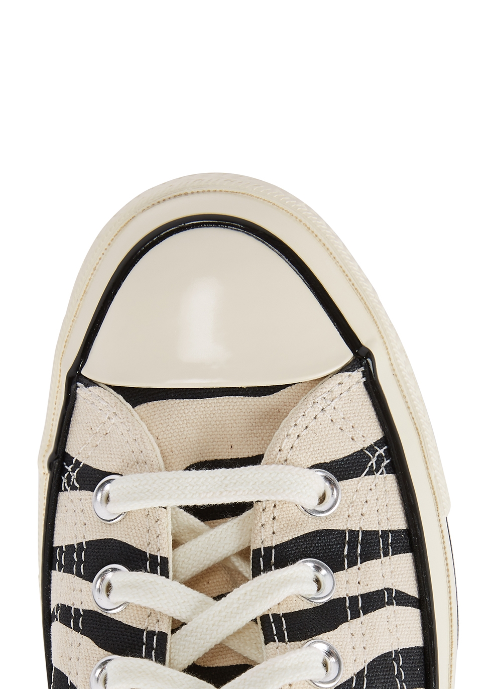 converse love heart trainers
