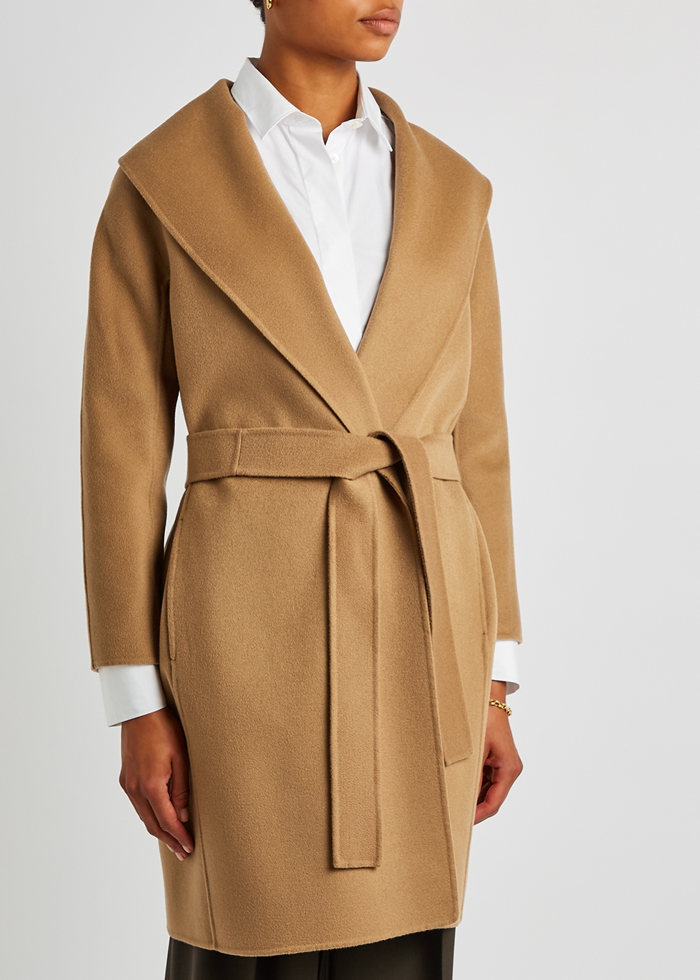 worker constantly escort jacket max mara Night Claire dynamic