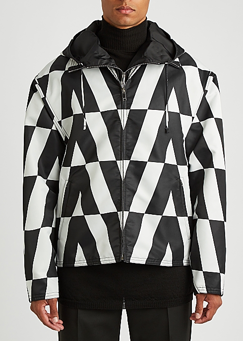 favor tilbede bold Valentino Monochrome logo-print shell jacket - Harvey Nichols