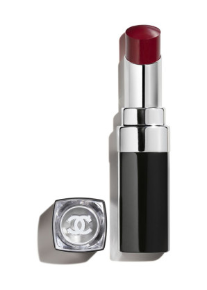   Hydrating and Plumping Lipstick. Intense Long-Lasting Colour and Shine